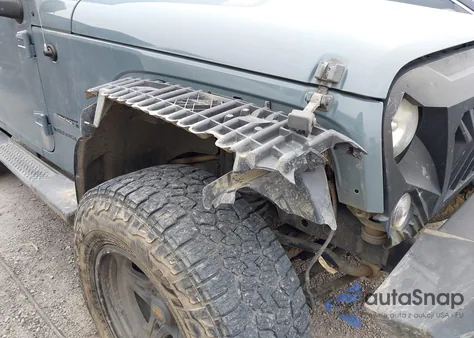 2014 Jeep Wrangler Sport z USA, uszkodzony, nr VIN 1C4AJWAG9EL222624